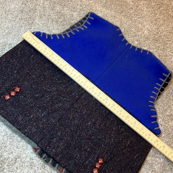 Baabaazuzu Upcycled Vintage Wool Vest Women's Small Medium Cozy Warm Hippy Boho - Picture 13 of 15